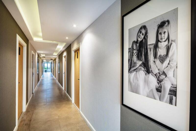 7 เดย์ พรีเมียม ดอนเมือง, amari don muang airport bangkok hotel, b-your home hotel don mueang, big smile, diamond & rust hostel, miracle grand convention hotel, nidhra residence, sleep owl hostel, the journey hotel laksi, zzz hostel, ทริปเปิลซี โฮสเทล ดอนเมือง, ที่พัก ดอนเมือง, ที่พัก ใกล้สนามบินดอนเมือง, ที่พักดอนเมือง, ที่พักดอนเมือง 2024, ที่พักดอนเมือง 2567, ที่พักสนามบินดอนเมือง, ที่พักสนามบินดอนเมือง 2024, ที่พักสนามบินดอนเมือง 2567, ที่พักใกล้ดอนเมือง, ที่พักใกล้ดอนเมือง 2024, ที่พักใกล้ดอนเมือง 2567, ที่พักใกล้สนามบินดอนเมือง 2567, นิทรา เรสซิเดนซ์, บี-ยัวร์ โฮม โฮเทล ดอนเมือง, สนามบินดอนเมือง, สลีพ อาวล์ โฮสเทล, แนป แอท 265 ดอนเมือง, โรงแรม big smile, โรงแรม แถวดอนเมือง, โรงแรม ใกล้ดอนเมือง, โรงแรม ใกล้สนามบินดอนเมือง, โรงแรมดอนเมือง, โรงแรมดอนเมืองเพลส, โรงแรมนารา, โรงแรมมิราเคิล แกรนด์ คอนเวนชั่น, โรงแรมเดอะ เจอร์นีย์ หลักสี่, โรงแรมใกล้สนามบินดอนเมือง, โฮสเทล สนามบินดอนเมือง, ไดมอนด์ แอนด์ รัส โฮเทล, top 20+ โรงแรม ใกล้สนามบินดอนเมือง อัปเดต 2024 เดินทางสะดวก เหมาะกับนักเดินทาง