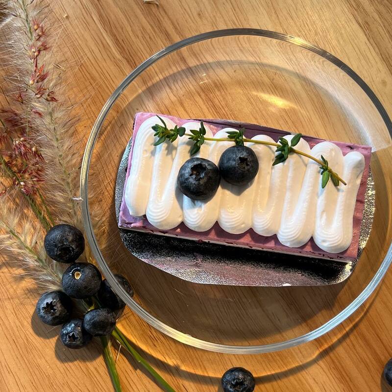 คาเฟ่พัทยา : 22 คาเฟ่พัทยาถ่ายรูปสวย เช็คอินเก๋ๆ ไม่ควรพลาด