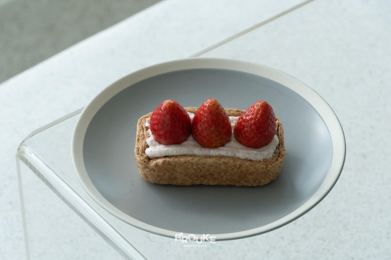 คาเฟ่พัทยา : 22 คาเฟ่พัทยาถ่ายรูปสวย เช็คอินเก๋ๆ ไม่ควรพลาด