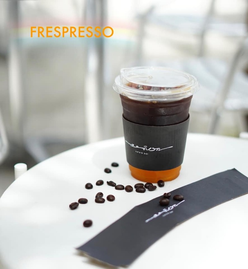 คาเฟ่พัทยา : 22 คาเฟ่พัทยาถ่ายรูปสวย เช็คอินเก๋ๆ ไม่ควรพลาด