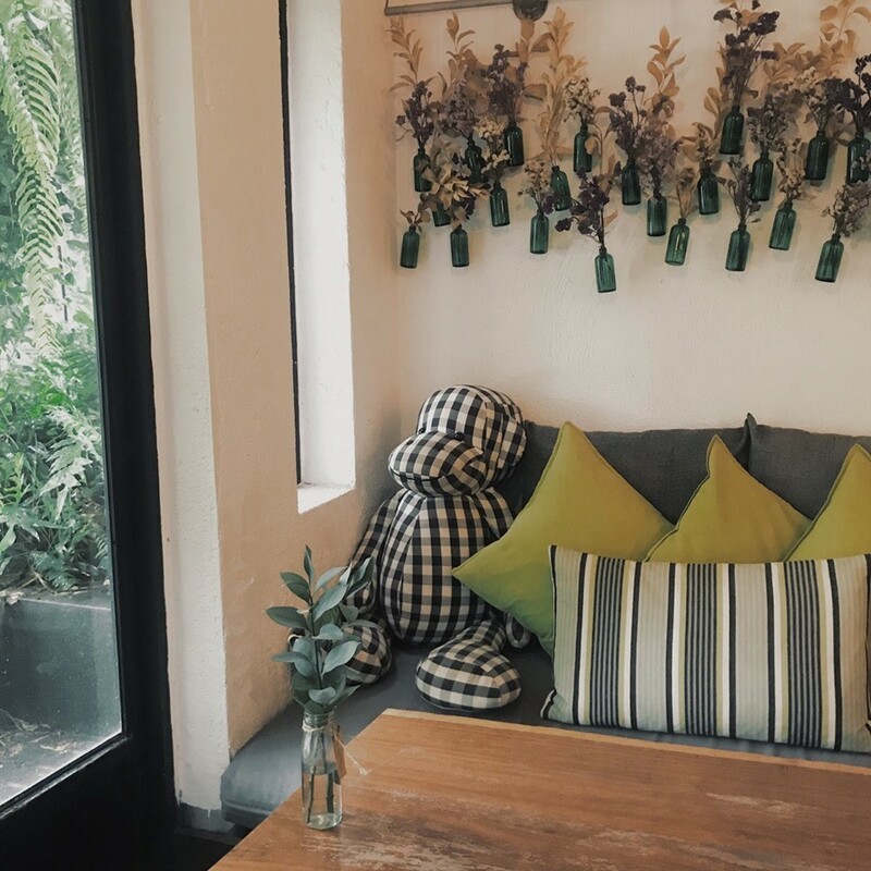 คาเฟ่พัทยา : 22 คาเฟ่พัทยาถ่ายรูปสวย เช็คอินเก๋ๆ ไม่ควรพลาด