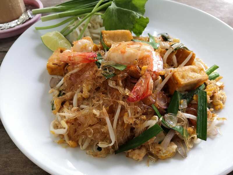 คาเฟ่พัทยา : 22 คาเฟ่พัทยาถ่ายรูปสวย เช็คอินเก๋ๆ ไม่ควรพลาด