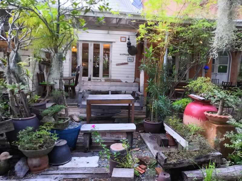 คาเฟ่พัทยา : 22 คาเฟ่พัทยาถ่ายรูปสวย เช็คอินเก๋ๆ ไม่ควรพลาด