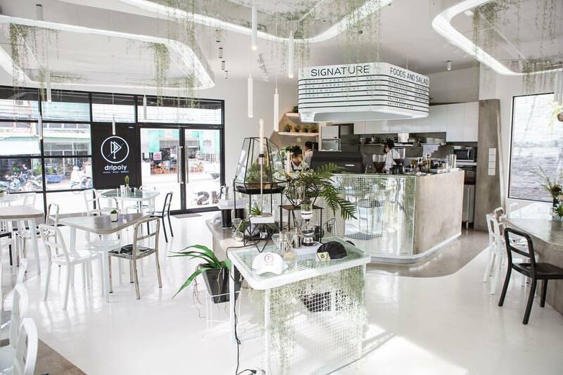 คาเฟ่พัทยา : 22 คาเฟ่พัทยาถ่ายรูปสวย เช็คอินเก๋ๆ ไม่ควรพลาด