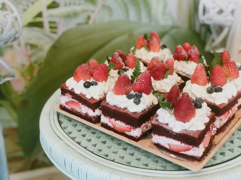 คาเฟ่พัทยา : 22 คาเฟ่พัทยาถ่ายรูปสวย เช็คอินเก๋ๆ ไม่ควรพลาด