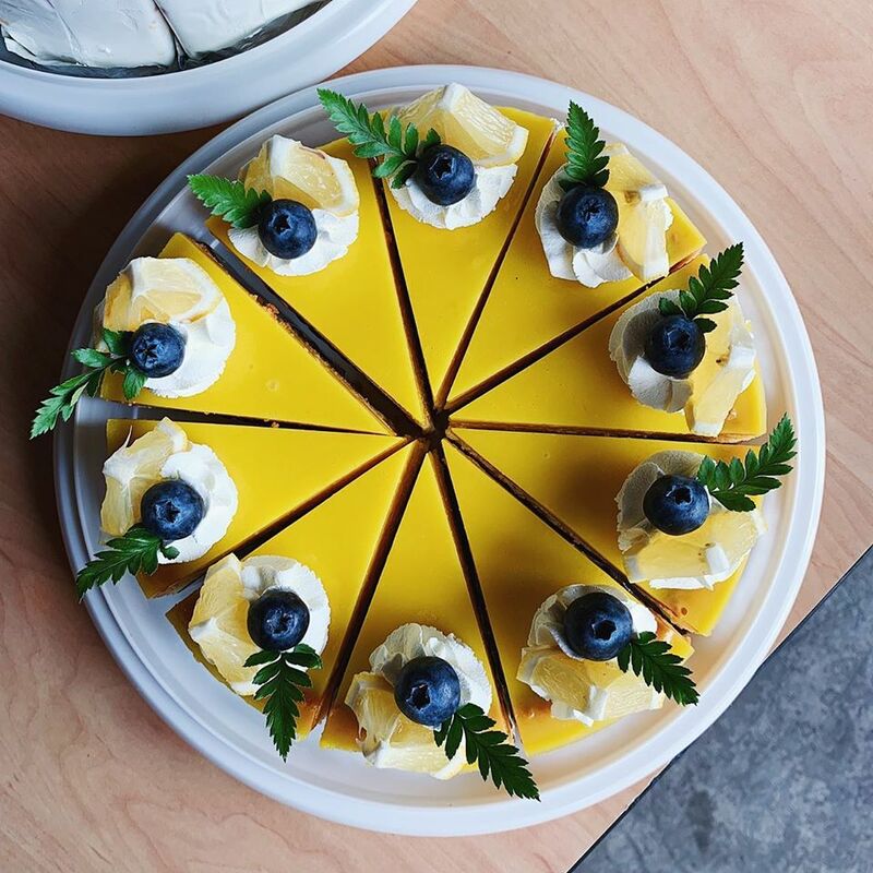 คาเฟ่พัทยา : 22 คาเฟ่พัทยาถ่ายรูปสวย เช็คอินเก๋ๆ ไม่ควรพลาด