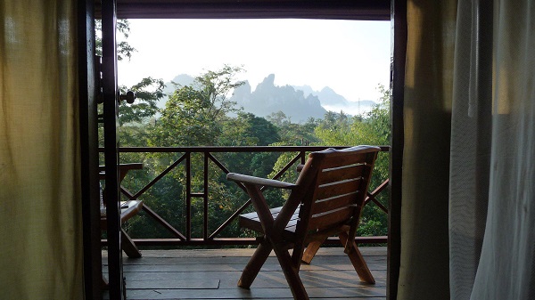 top 10+ ที่พักเขาสก 2567 จ.สุราษฎร์ธานี ที่พักใกล้เขื่อนเชี่ยวหลาน