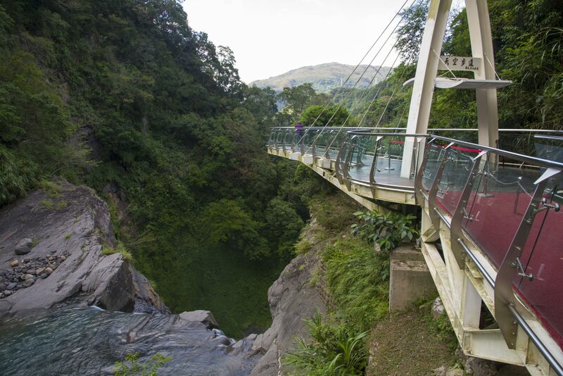 abc mart, beams, chiang kai-shek, chun shui tang, daan, daxi old street, easycard, fujin street, huashan 1914 creative park, jin feng braised pork rice, longshan temple, maokong gondola, memorial hall, michelin guide, miyahara ice cream, national palace museum, rainbow 6, shilin, shilin night market, sun yat-sen, taipei, taipei 101, taipei fish market, taipei zoo, xiao wulai skywalk, ximending, yongkang beef noodle, zhengbin fishing harbor, zhinan temple station, กระเช้าเมาคง, ก๋วยเตี๋ยวเนื้อ, ของกินซีเหมินติง, ขอพรวัดหลงซาน, ข้าวหน้าหมูตุ๋น, งานศิลปะ, จินเฟิงหลู่โร่วฟั่น, จีหลง, ช้อปปิ้งไต้หวัน, ชานมไข่มุก, ชุนชุ่ยถาง, ซีเหมินติง, ซื่อหลินไนท์มาร์เก็ต, ตลาดชุมชนเก่าต้าซี, ตลาดปลาไทเป, ถนนสายรุ้ง, ถนนสายรุ้งหมายเลข 6, ท่าเรือสีรุ้ง, ที่เที่ยวไต้หวัน, พิพิธภัณฑ์พระราชวังแห่งชาติ, มิยาฮาร่า, ย่านซีเหมินติง, วัดฉือจี้, วัดหลงซาน, สวนสัตว์ไทเป, สะพานลอยฟ้า, สาธารณรัฐจีน, หยกผักกาด, หยกหมูสามชั้น, อนุสรณ์สถานเจียงไคเช็ค, อนุสรณ์สถานแห่งชาติ, อ่างเก็บน้ำ, เกาสง, เกี๊ยวซอสพริก, เจดีย์มังกรเสือ, เจียงไคเช็ค, เถาหยวน, เที่ยวไต้หวัน, เที่ยวไต้หวัน 2024, เที่ยวไต้หวัน 2567, เที่ยวไทเป 2024, เที่ยวไทเป 2567, เมืองยอดนิยมในไต้หวัน, เสี่ยวอูไหล, ไต้หวัน, ไต้หวัน2024, ไต้หวันเที่ยวไหนดี, ไทจง, ไทเป, ไทเป101, top 30+ ที่เที่ยวไต้หวัน สตรีทฟู๊ดเจ้าดัง ช้อปปิ้งสบาย [อัปเดต 2024]