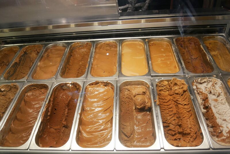 abc mart, beams, chiang kai-shek, chun shui tang, daan, daxi old street, easycard, fujin street, huashan 1914 creative park, jin feng braised pork rice, longshan temple, maokong gondola, memorial hall, michelin guide, miyahara ice cream, national palace museum, rainbow 6, shilin, shilin night market, sun yat-sen, taipei, taipei 101, taipei fish market, taipei zoo, xiao wulai skywalk, ximending, yongkang beef noodle, zhengbin fishing harbor, zhinan temple station, กระเช้าเมาคง, ก๋วยเตี๋ยวเนื้อ, ของกินซีเหมินติง, ขอพรวัดหลงซาน, ข้าวหน้าหมูตุ๋น, งานศิลปะ, จินเฟิงหลู่โร่วฟั่น, จีหลง, ช้อปปิ้งไต้หวัน, ชานมไข่มุก, ชุนชุ่ยถาง, ซีเหมินติง, ซื่อหลินไนท์มาร์เก็ต, ตลาดชุมชนเก่าต้าซี, ตลาดปลาไทเป, ถนนสายรุ้ง, ถนนสายรุ้งหมายเลข 6, ท่าเรือสีรุ้ง, ที่เที่ยวไต้หวัน, พิพิธภัณฑ์พระราชวังแห่งชาติ, มิยาฮาร่า, ย่านซีเหมินติง, วัดฉือจี้, วัดหลงซาน, สวนสัตว์ไทเป, สะพานลอยฟ้า, สาธารณรัฐจีน, หยกผักกาด, หยกหมูสามชั้น, อนุสรณ์สถานเจียงไคเช็ค, อนุสรณ์สถานแห่งชาติ, อ่างเก็บน้ำ, เกาสง, เกี๊ยวซอสพริก, เจดีย์มังกรเสือ, เจียงไคเช็ค, เถาหยวน, เที่ยวไต้หวัน, เที่ยวไต้หวัน 2024, เที่ยวไต้หวัน 2567, เที่ยวไทเป 2024, เที่ยวไทเป 2567, เมืองยอดนิยมในไต้หวัน, เสี่ยวอูไหล, ไต้หวัน, ไต้หวัน2024, ไต้หวันเที่ยวไหนดี, ไทจง, ไทเป, ไทเป101, top 30+ ที่เที่ยวไต้หวัน สตรีทฟู๊ดเจ้าดัง ช้อปปิ้งสบาย [อัปเดต 2024]