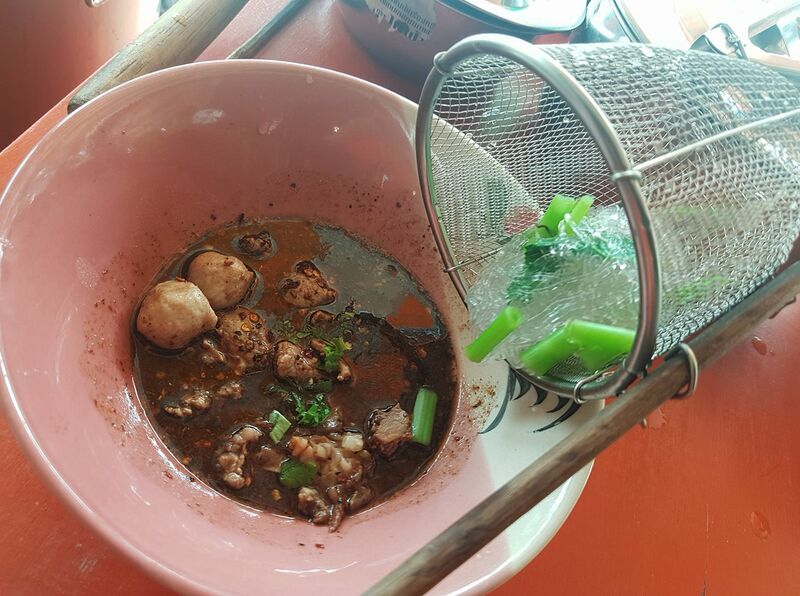 ลาดพร้าว 101 ย่านนี้มีแต่ของอร่อย!!! ใจไม่แข็งห้ามเปิดดู!!