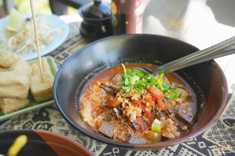 ปาย, ข้าวซอยสองพี่น้อง ปาย, ข้าวซอยปาย, ร้านอาหารเหนือปาย, ร้านอาหารอร่อยปาย, ข้าวซอยสองพี่น้อง ข้าวซอยรสเด็ดแห่งปาย   