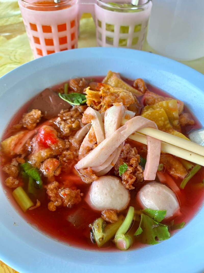 ร้านอาหารเก่าแก่ ระยอง : รวมร้านอาหารเด็ดๆ ร้านเก่าแก่ประจำจังหวัดระยอง น่าปักหมุดไว้ตามรอย!!