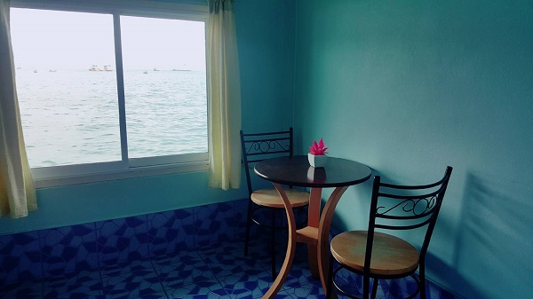 top 6+ ที่พักเกาะล้านติดทะเล ที่พักวิวสวย