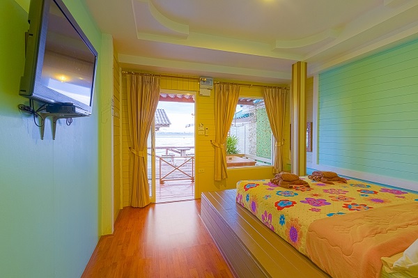 top 6+ ที่พักเกาะล้านติดทะเล ที่พักวิวสวย