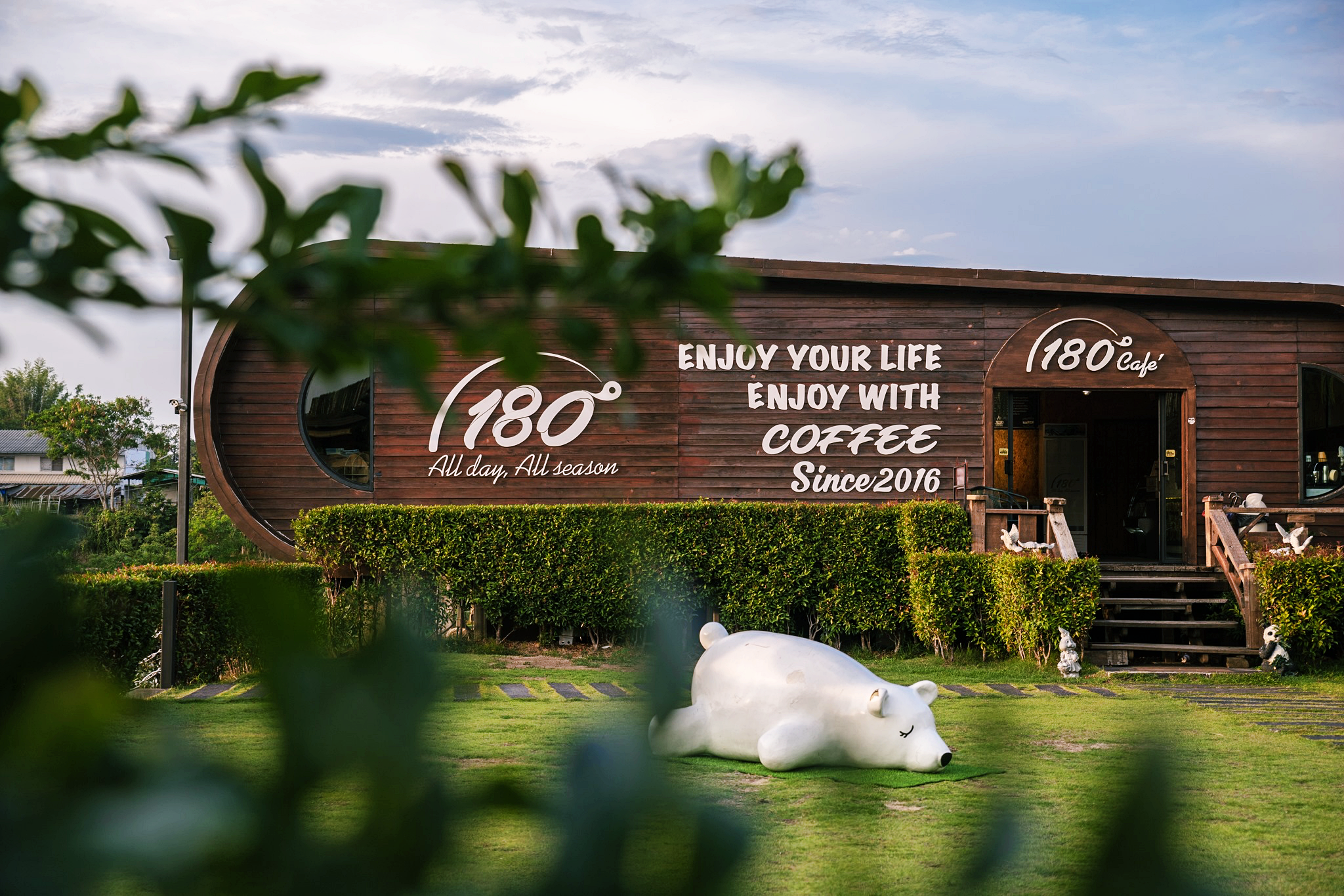 180 all day all season, 180 องศา คาเฟ่, 180' cafe, pino latte resort & cafe, route 12, กาแฟตั๊กม้อ เขาค้อ, จุดชมวิวทะเลหมอก, จุดชมวิวทะเลหมอก อำเภอเขาค้อ, ที่เที่ยว เขาค้อ, ที่เที่ยว เขาค้อ 2020, ที่เที่ยว เขาค้อ 2021, ที่เที่ยว เขาค้อ 2563, ที่เที่ยว เขาค้อ 2564, ที่เที่ยวเขาค้อ, ที่เที่ยวเขาค้อ 2022, ที่เที่ยวเขาค้อ 2565, ทุ่งกังหันลม เขาค้อ, ทุ่งแสลงหลวง, น้ำตกศรีดิษฐ์, พระตำหนักเขาค้อ, พีโน่ ลาเต้, ภูแก้วพีค, ภูแก้วพีค คาเฟ่, วัดพระธาตุผาซ่อนแก้ว, เขาค้อ, เขาค้อ เพชรบูรณ์, เขาตะเคียนโง๊ะ, เที่ยวเขาค้อ, เที่ยวเขาค้อ 2020, เที่ยวเขาค้อ 2021, เที่ยวเขาค้อ 2563, เที่ยวเขาค้อ 2564, โรงเตี๊ยมสุดขอบฟ้า, top 12+ ที่เที่ยวเขาค้อ [กรกฎาคม 2024] แวะเที่ยว เช็คอิน ฟินไปกับธรรมชาติ