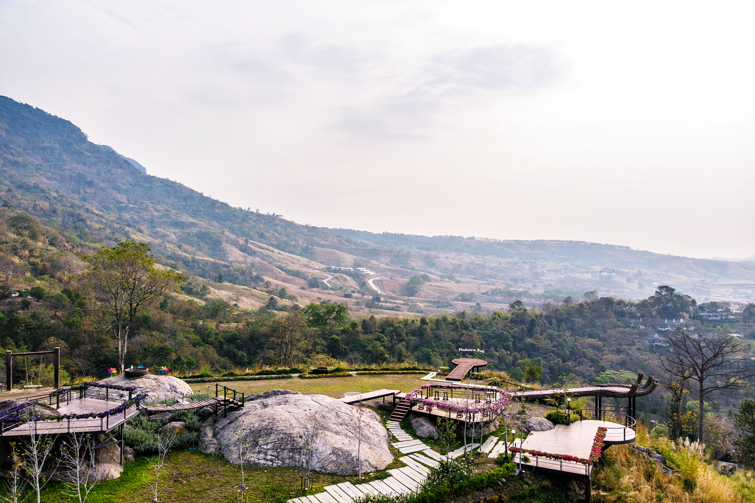 180 all day all season, 180 องศา คาเฟ่, 180' cafe, pino latte resort & cafe, route 12, กาแฟตั๊กม้อ เขาค้อ, จุดชมวิวทะเลหมอก, จุดชมวิวทะเลหมอก อำเภอเขาค้อ, ที่เที่ยว เขาค้อ, ที่เที่ยว เขาค้อ 2020, ที่เที่ยว เขาค้อ 2021, ที่เที่ยว เขาค้อ 2563, ที่เที่ยว เขาค้อ 2564, ที่เที่ยวเขาค้อ, ที่เที่ยวเขาค้อ 2022, ที่เที่ยวเขาค้อ 2565, ทุ่งกังหันลม เขาค้อ, ทุ่งแสลงหลวง, น้ำตกศรีดิษฐ์, พระตำหนักเขาค้อ, พีโน่ ลาเต้, ภูแก้วพีค, ภูแก้วพีค คาเฟ่, วัดพระธาตุผาซ่อนแก้ว, เขาค้อ, เขาค้อ เพชรบูรณ์, เขาตะเคียนโง๊ะ, เที่ยวเขาค้อ, เที่ยวเขาค้อ 2020, เที่ยวเขาค้อ 2021, เที่ยวเขาค้อ 2563, เที่ยวเขาค้อ 2564, โรงเตี๊ยมสุดขอบฟ้า, top 12+ ที่เที่ยวเขาค้อ [กรกฎาคม 2024] แวะเที่ยว เช็คอิน ฟินไปกับธรรมชาติ