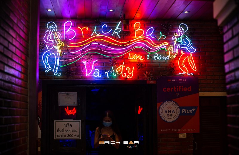 top 10+ ผับ บาร์ ร้านนั่งชิล ร้านเหล้ากรุงเทพ น่าชวนชาวแก๊งค์ไปปาร์ตี้