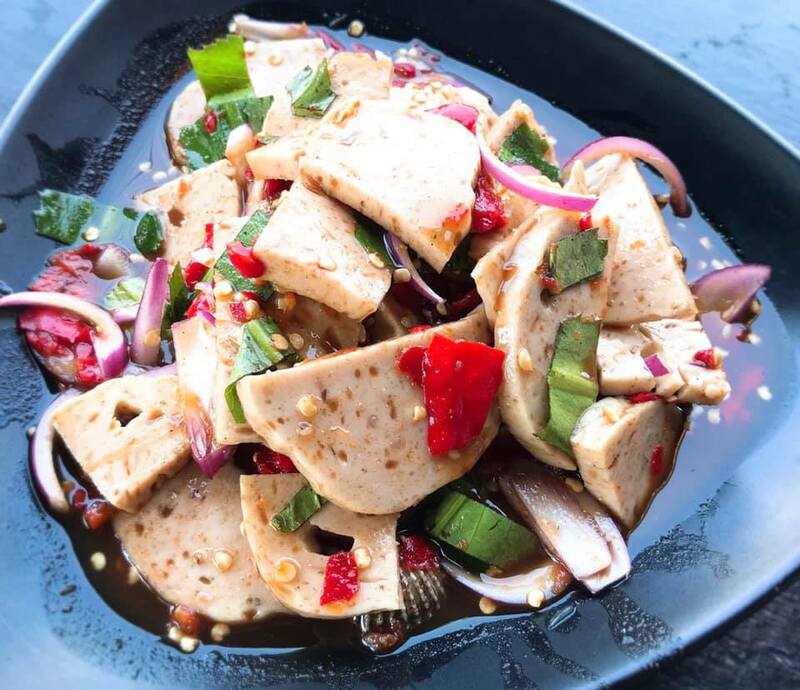 ร้านยำพัทยา : ยำแซ่บซี้ดจี้ดจ้าดเครื่องแน่นรออยู่ที่พัทยา