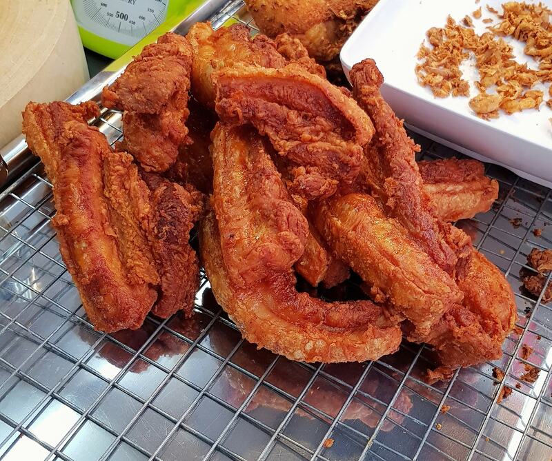 ร้านยำพัทยา : ยำแซ่บซี้ดจี้ดจ้าดเครื่องแน่นรออยู่ที่พัทยา