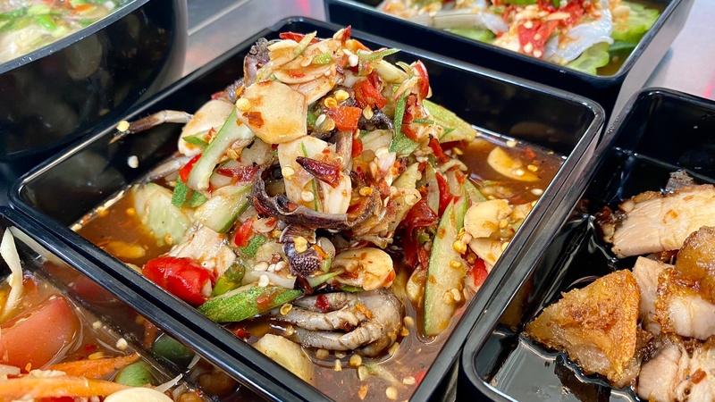 ร้านยำพัทยา : ยำแซ่บซี้ดจี้ดจ้าดเครื่องแน่นรออยู่ที่พัทยา