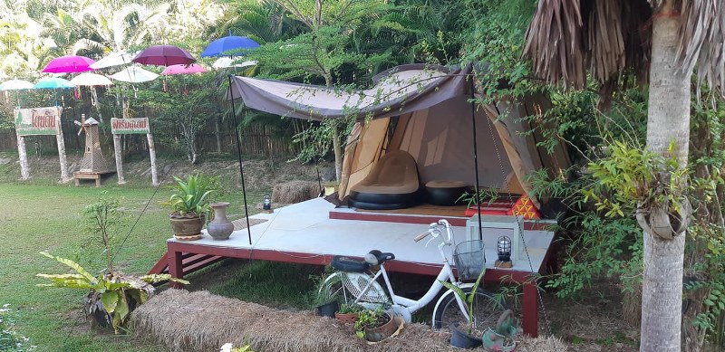 top 7+ ที่พักหน้าฝน 2567 สัมผัสบรยากาศความเขียวขจีของต้นไม้ใบหญ้า เคล้าหมอกยามเช้า