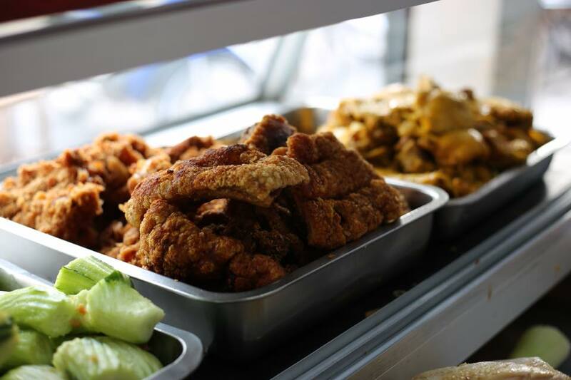 top 15+ ร้านอร่อยลำปาง รวมถึงร้านเด็ดร้านดัง บางร้านเก่าแก่ เปิดมาไม่ต่ำกว่า 10 ปี