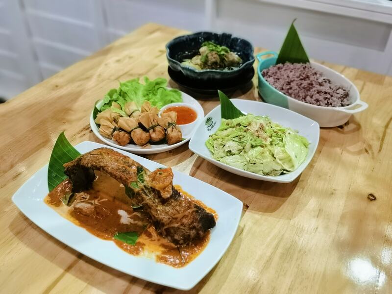 top 15+ ร้านอร่อยลำปาง รวมถึงร้านเด็ดร้านดัง บางร้านเก่าแก่ เปิดมาไม่ต่ำกว่า 10 ปี