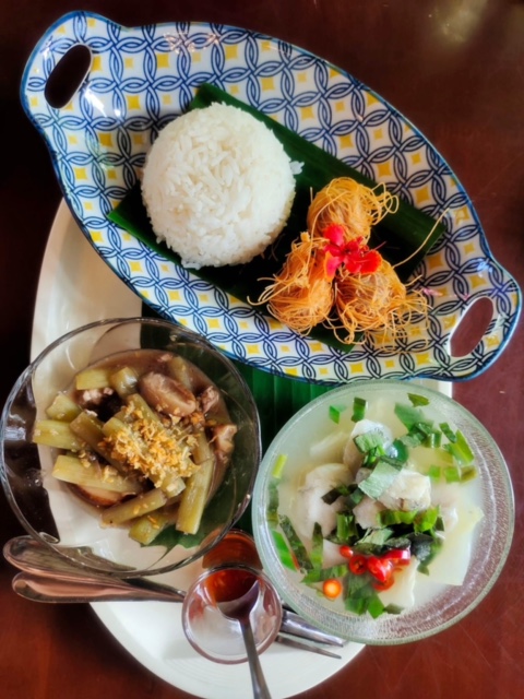 top 15+ ร้านอร่อยลำปาง รวมถึงร้านเด็ดร้านดัง บางร้านเก่าแก่ เปิดมาไม่ต่ำกว่า 10 ปี