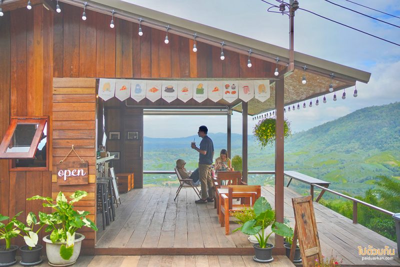 เขาค้อ, เที่ยวเขาค้อ, คาเฟ่เขาค้อ, บ้านเขา คาเฟ่เขาค้อ ในบ้านไม้ริมเนินเขา วิวหลักล้าน  