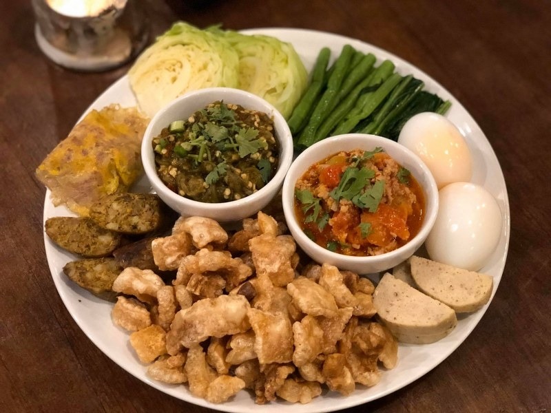 top 12+ ร้านอาหารเหนือเชียงใหม่ 2567 บรรยากาศดี รสชาติอร่อยแบบต้นตำรับ