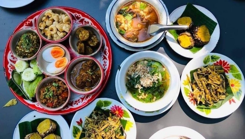 top 12+ ร้านอาหารเหนือเชียงใหม่ 2567 บรรยากาศดี รสชาติอร่อยแบบต้นตำรับ