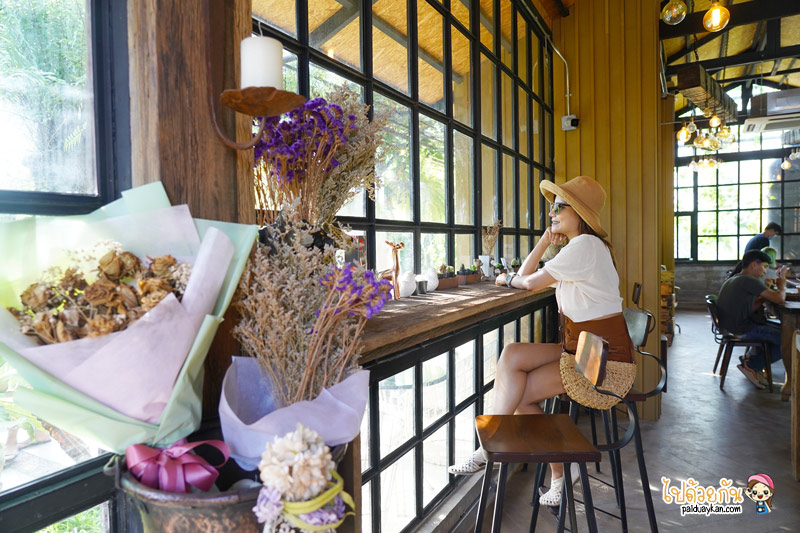 พักแปั๊บคาเฟ่, พักแปั๊บคาเฟ่ สมุทรสาคร คาเฟ่เรือนกระจกสุดเท่ ริมคลองพันท้าย