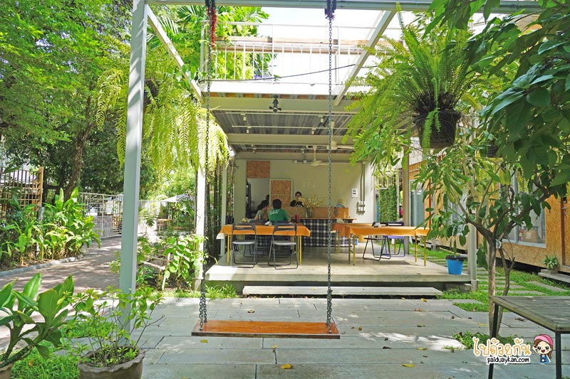 chowcher, ฌอเฌอ คอฟ, ร้านกาแฟลาดพร้าว, คาเฟ่ลาดพร้าว, ฌอเฌอ คอฟ คาเฟ่บ้านไม้สีขาว โอเอซิสย่านลาดพร้าว