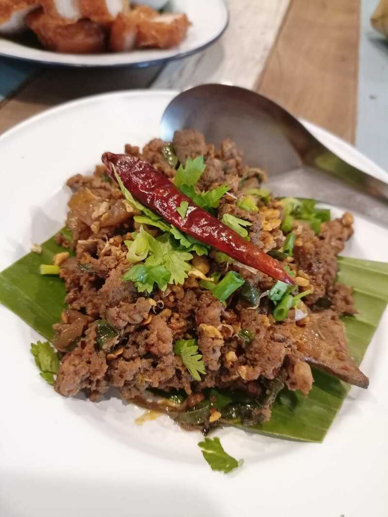 top 9+ ร้านขันโตก อาหารเหนือ สัมผัสประเพณีของภาคเหนือล้านนา จ๊าดลำเจ้า ทั้งกรุงเทพฯ เชียงใหม่ และจังหวัดอื่นๆ