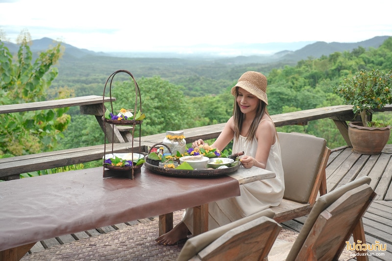 ดอยเคียงเดือน, ที่พักแพร่, ดอยเคียงเดือน แพร่  พักบ้านไม้แสนอบอุ่น เคียงเขาป่าเขียว