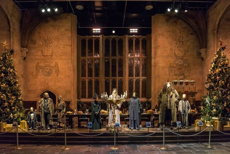 amorino gelato, buckingham palace, bun from home, changing the guard, cinnamon bun, elizabeth tower, england, harry potter, leadenhall market, london eye, natural history museum, palace of westminster, sky garden, spider-man, studio tour london, the shard, tower bridge, warner bros, wright brothers, ขนมปังลอนดอน, ชิงช้าสวรรค์ลอนดอน, ตลาดลอนดอน, ตึกที่สูงสุดในเมืองลอนดอน, ทาวเวอร์บริดจ์, พระราชวังบัคคิงแฮม, พระราชวังเวสต์มินสเตอร์, พิพิธภัณฑ์ประวัติศาสตร์ธรรมชาติ, วีซ่าอังกฤษ, สวนลอยฟ้าลอนดอน, สะพานทาวเวอร์บริดจ์, หอนาฬิกาบิ๊กเบน, เจลาโต้ดอกไม้, เดอะชาร์ด, เที่ยวลอนดอน 2024, เที่ยวลอนดอน 2566, เที่ยวลอนดอน 2567, เที่ยวอังกฤษ 2024, เปลี่ยนเวรยามของทหารอังกฤษ, แลนด์มาร์คอังกฤษ, แฮร์รี่ พอตเตอร์, ไอติมดอกไม้, top 12+ เที่ยวลอนดอน ประเทศอังกฤษ 2024 เช็คอินแลนด์มาร์คของเมือง ตื่นตากับสถานที่ถ่ายทำภาพยนตร์ระดับโลก