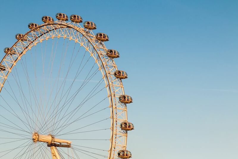 amorino gelato, buckingham palace, bun from home, changing the guard, cinnamon bun, elizabeth tower, england, harry potter, leadenhall market, london eye, natural history museum, palace of westminster, sky garden, spider-man, studio tour london, the shard, tower bridge, warner bros, wright brothers, ขนมปังลอนดอน, ชิงช้าสวรรค์ลอนดอน, ตลาดลอนดอน, ตึกที่สูงสุดในเมืองลอนดอน, ทาวเวอร์บริดจ์, พระราชวังบัคคิงแฮม, พระราชวังเวสต์มินสเตอร์, พิพิธภัณฑ์ประวัติศาสตร์ธรรมชาติ, วีซ่าอังกฤษ, สวนลอยฟ้าลอนดอน, สะพานทาวเวอร์บริดจ์, หอนาฬิกาบิ๊กเบน, เจลาโต้ดอกไม้, เดอะชาร์ด, เที่ยวลอนดอน 2024, เที่ยวลอนดอน 2566, เที่ยวลอนดอน 2567, เที่ยวอังกฤษ 2024, เปลี่ยนเวรยามของทหารอังกฤษ, แลนด์มาร์คอังกฤษ, แฮร์รี่ พอตเตอร์, ไอติมดอกไม้, top 12+ เที่ยวลอนดอน ประเทศอังกฤษ 2024 เช็คอินแลนด์มาร์คของเมือง ตื่นตากับสถานที่ถ่ายทำภาพยนตร์ระดับโลก