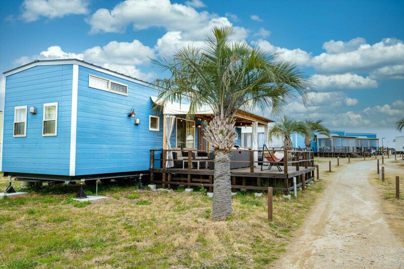 airstream, book and bed tokyo shinsaibashi, despicable me, dotonburi, feel osaka yu, gran camping palm garden maishima by wbf, hilton osaka, hotel fukuracia osaka bay, hotel keihan yodoyabashi, hotel lodge maishima, hotel monterey la soeur osaka, hotel mystays shinsaibashi, hotel new otani osaka, hotel trusty osaka abeno, hotel universal port, keihan railway, kita-shinchi station, kitahama, kyobashi station, maishima sports island, midosuji, minions room, nagahori-tsurumiryokuchi, nest hotel osaka shinsaibashi, nishi-umeda, osaka bay, osaka business park, osaka hokko marina resort hull, osaka marriott miyako hotel, osaka metro, quintessa hotel osaka bay, rooftop bar, sakaisuji honmachi, sakishima cosmo tower hotel, shinsaibashi station, signature bar, spa trinite, summer sonic 2023, summer sonic2023, summersonic, the lively osaka honmachi, the royal park canvas osaka, the stay osaka shinsaibashi, tonnoji station, tsutenkaku tower, universal studio japan, yotsubashi, yumesaki, zojugoi yasuidoton dobokukiko monument, ชมวิวแบบพาโรนามา, ที่พัก osaka, ที่พักพร้อมอาหารเช้า, ที่พักยอดนิยม โอซาก้า, ที่พักโอซาก้า, ที่พักโอซาก้า 2566, ที่พักโอซาก้า นัมบะ, ที่พักโอซาก้า ราคาถูก, ที่พักโอซาก้าใกล้สถานีรถไฟฟ้า, ย่านคิตาฮามะ, ห้องพักแบบ treator, ห้องอาหารเทปันยากิ, อ่าวโอซาก้า, เกสเฮ้าส์, เกสเฮ้าส์น่ารัก, โรงแรมใจกลางโอซาก้า, โอซาก้า, top 15+ ที่พักโอซาก้า 2024 เที่ยวง่าย เดินทางสะดวก ใกล้สถานีรถไฟฟ้า