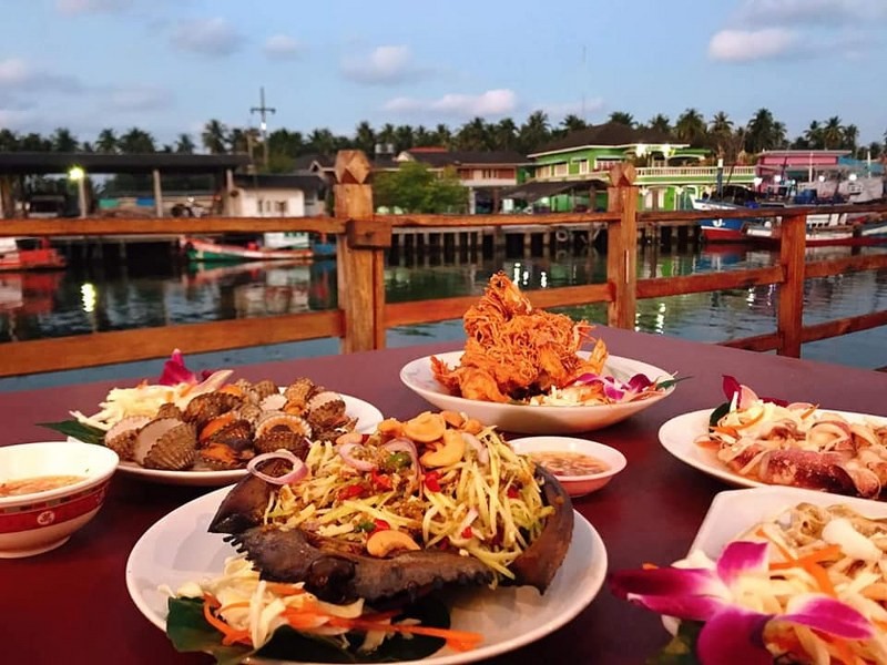 top 10+ ร้านอาหารสิชล 2567 ริมทะเล รสชาติอร่อย ราคาไม่แพง