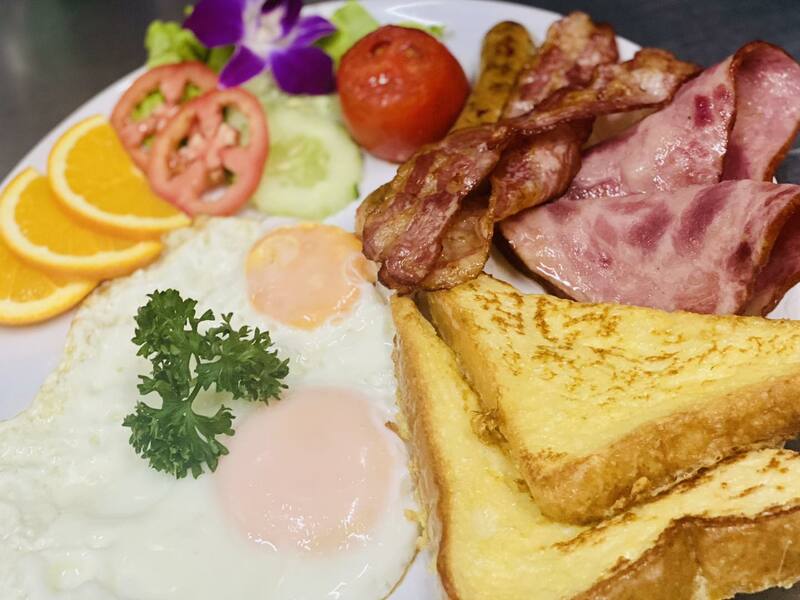 อาหารเช้า : พัทยา รวมร้านอาหารเช้าพัทยา เอาใจคนตื่นเช้า ร้านดัง ร้านเด็ด เพียบ!