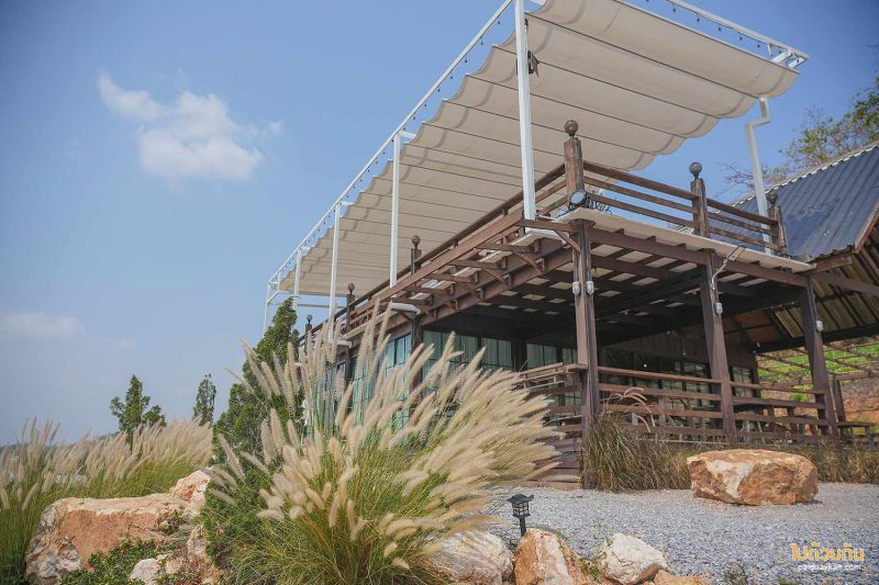 คาเฟ่ชะอำ, เที่ยวชะอำ, ริมผา ชมวิว, ริมผา ชมวิว  คาเฟ่ชะอำ วิวภูเขา แชะมุมถ่ายภาพบ้านไม้สุดชิค