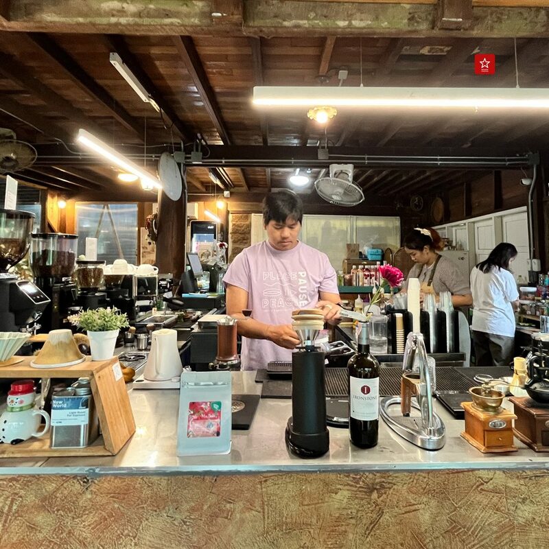 cafechiangmai, placepausepeace, กาแฟเชียงใหม่, คาเฟ่ ริมแม่น้ำปิง, คาเฟ่เชียงใหม่, ร้านกาแฟเชียงใหม่, คาเฟ่ริมแม่น้ำปิง จิบกาแฟ ระบายสี อย่างฟิน