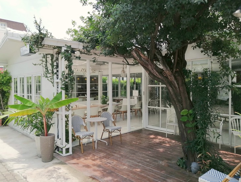 คาเฟ่ในสวน พระราม 9 : คาเฟ่บรรยากาศดี กาแฟอร่อย น่าถ่ายรูป