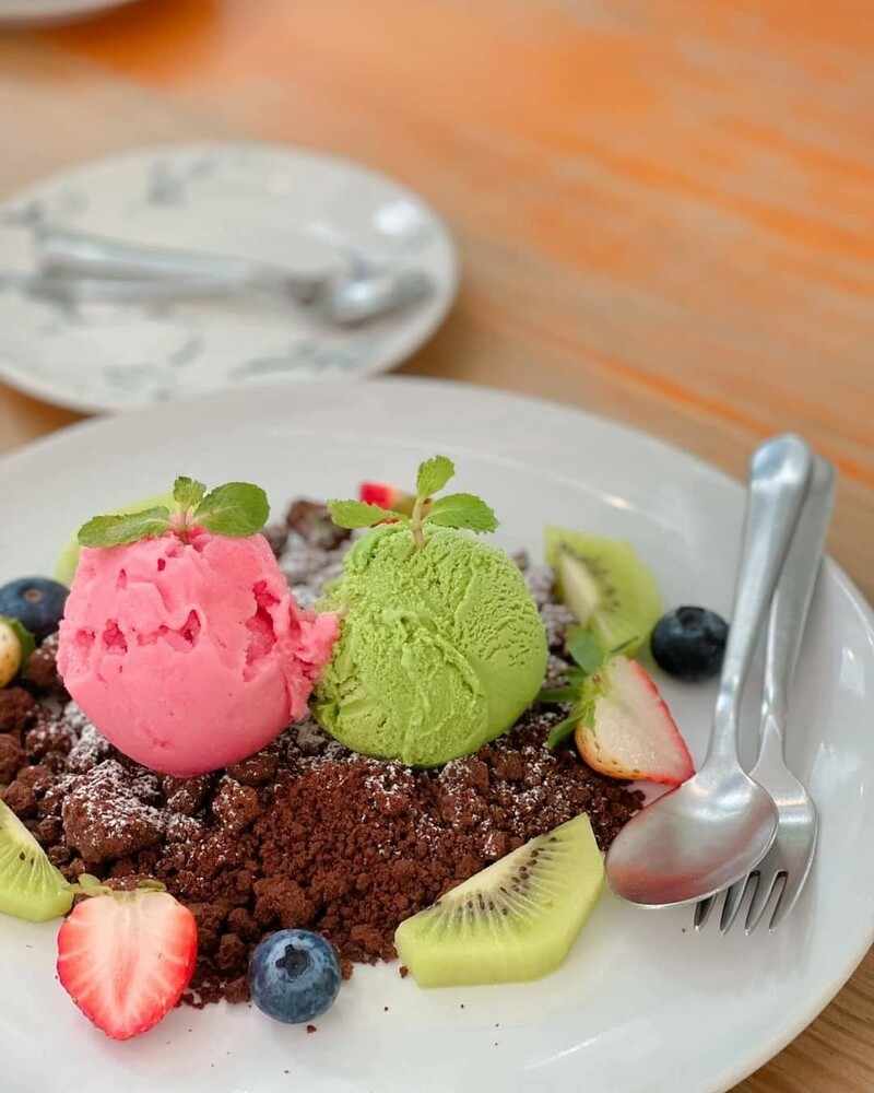 คาเฟ่ในสวน พระราม 9 : คาเฟ่บรรยากาศดี กาแฟอร่อย น่าถ่ายรูป