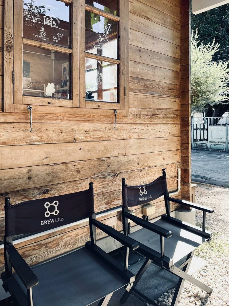 คาเฟ่ในสวน พระราม 9 : คาเฟ่บรรยากาศดี กาแฟอร่อย น่าถ่ายรูป