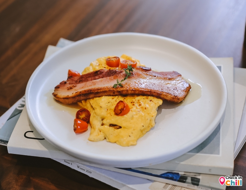 a keen, a keen cafe, a keen house, a keen house bangkok, a keen house menu, a keen house thailand, art gallery, cafe & art gallery, cafe & art gallery ทองหล่อ, คาเฟ่ทองหล่อ, คาเฟ่มินิมอล, คาเฟ่สีขาว, คาเฟ่สุขุมวิท, คาเฟ่ใกล้ฉัน, คาเฟ่ในกรุงเทพ, อะคลีนเฮาท์, รีวิว a keen house จากร้านเดลิเวอรี่ชื่อดัง สู่ cafe & art gallery สุดมินิมอล ที่ไวป์ดีสุด ๆ