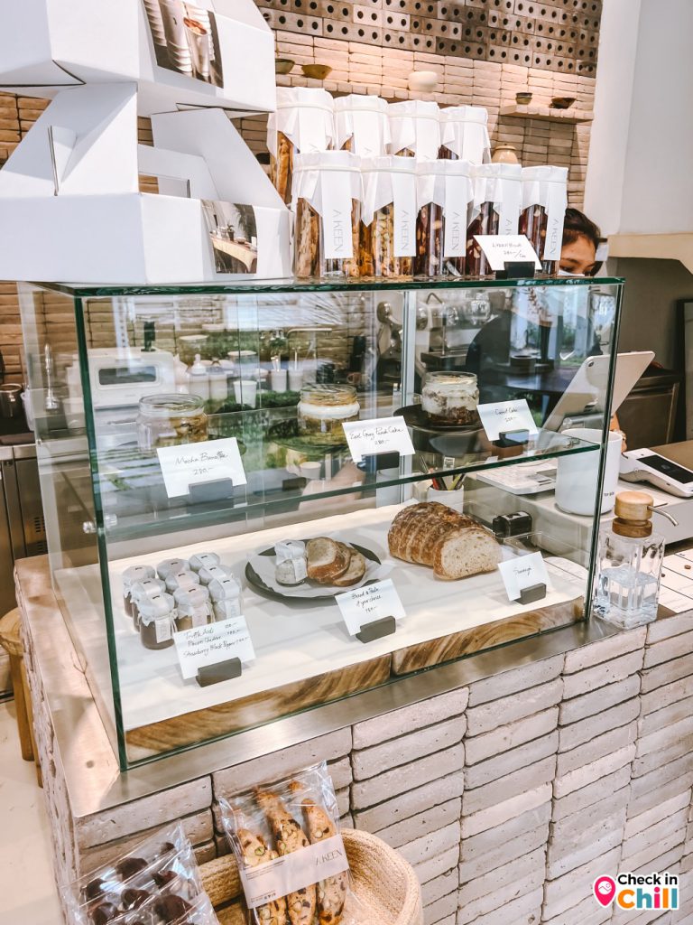 a keen, a keen cafe, a keen house, a keen house bangkok, a keen house menu, a keen house thailand, art gallery, cafe & art gallery, cafe & art gallery ทองหล่อ, คาเฟ่ทองหล่อ, คาเฟ่มินิมอล, คาเฟ่สีขาว, คาเฟ่สุขุมวิท, คาเฟ่ใกล้ฉัน, คาเฟ่ในกรุงเทพ, อะคลีนเฮาท์, รีวิว a keen house จากร้านเดลิเวอรี่ชื่อดัง สู่ cafe & art gallery สุดมินิมอล ที่ไวป์ดีสุด ๆ