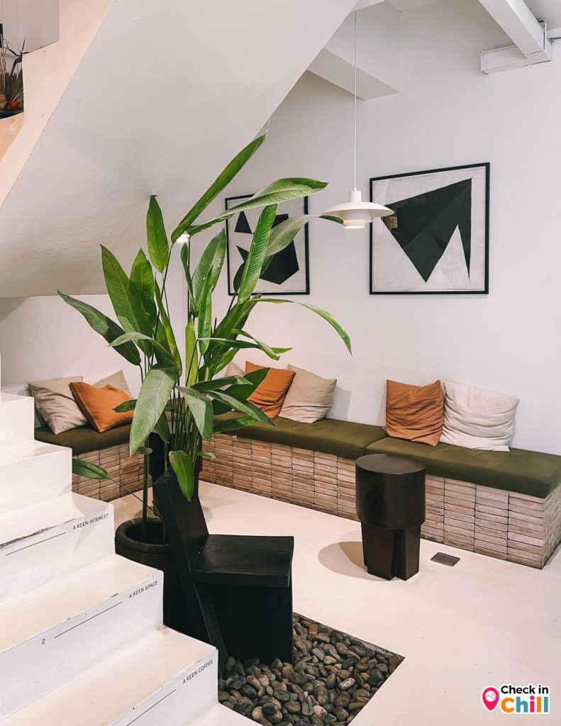 a keen, a keen cafe, a keen house, a keen house bangkok, a keen house menu, a keen house thailand, art gallery, cafe & art gallery, cafe & art gallery ทองหล่อ, คาเฟ่ทองหล่อ, คาเฟ่มินิมอล, คาเฟ่สีขาว, คาเฟ่สุขุมวิท, คาเฟ่ใกล้ฉัน, คาเฟ่ในกรุงเทพ, อะคลีนเฮาท์, รีวิว a keen house จากร้านเดลิเวอรี่ชื่อดัง สู่ cafe & art gallery สุดมินิมอล ที่ไวป์ดีสุด ๆ