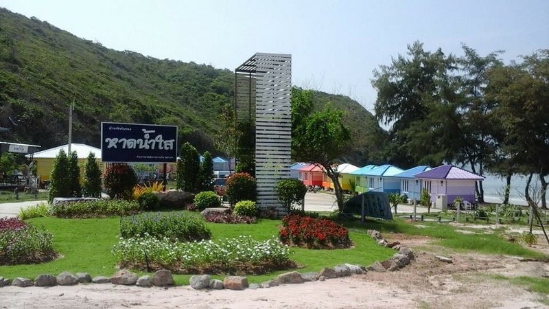 top 8+ ที่พักหาดน้ำใส 2566 ราคาถูก ที่พักหาดน้ำใสแบบครอบครัว บ้านพูลวิลล่า