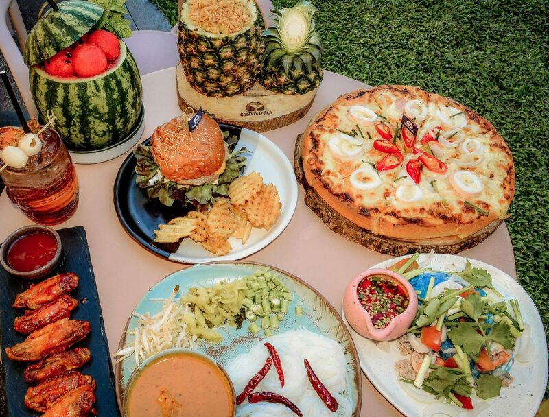 good old sea beach café คาเฟ่ริมทะเลที่มีลานกิจกรรม